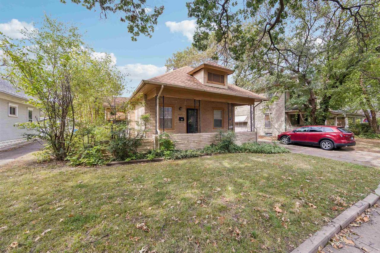 827 Litchfield Ave - Photo 1