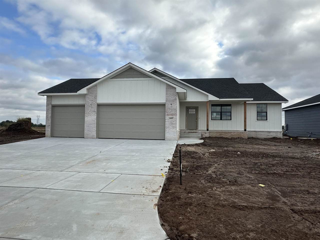 4682 Doris Ct - Photo 1