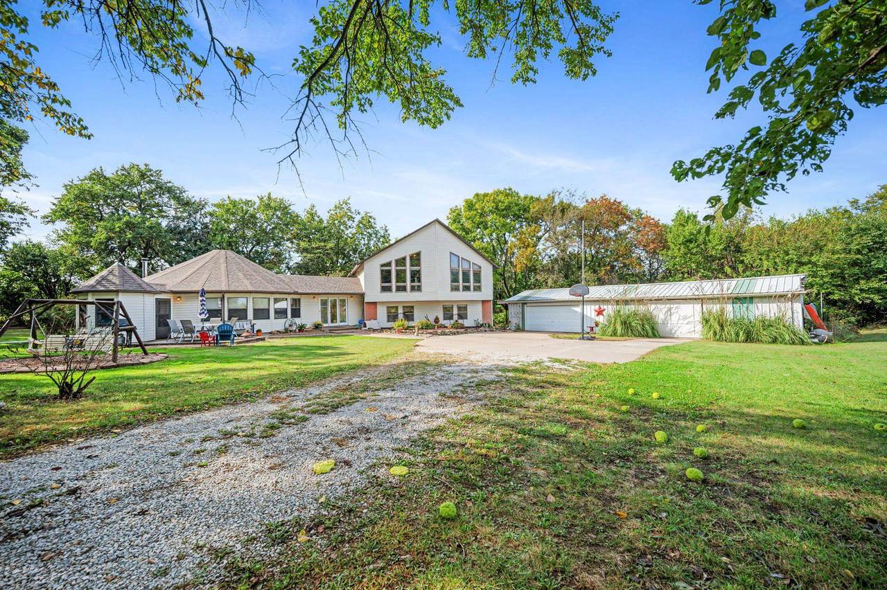 5750 50 Th St - Photo 1