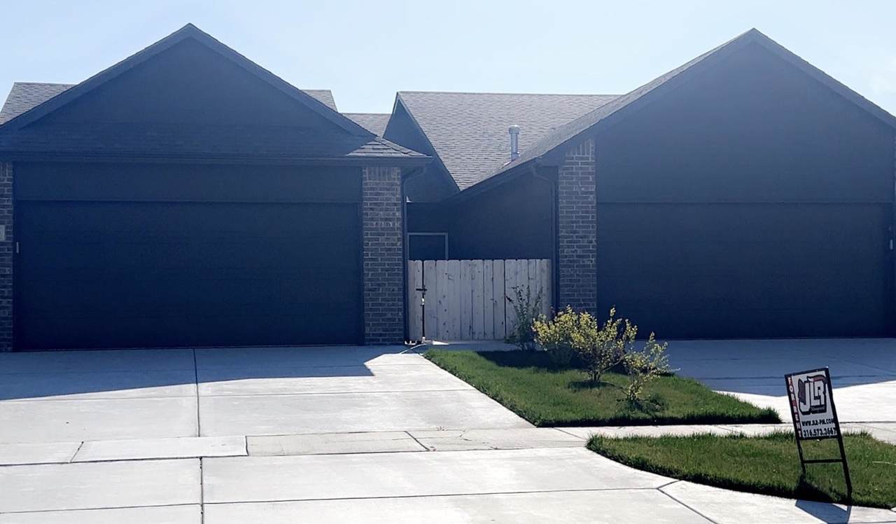 16334-16336 Lynndale Street - Photo 1