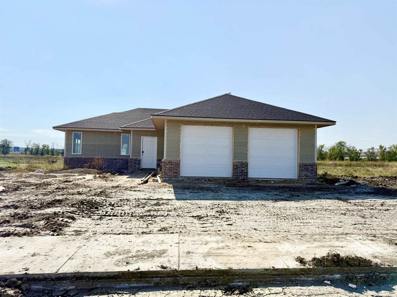 5476 Toben Dr - Photo 1