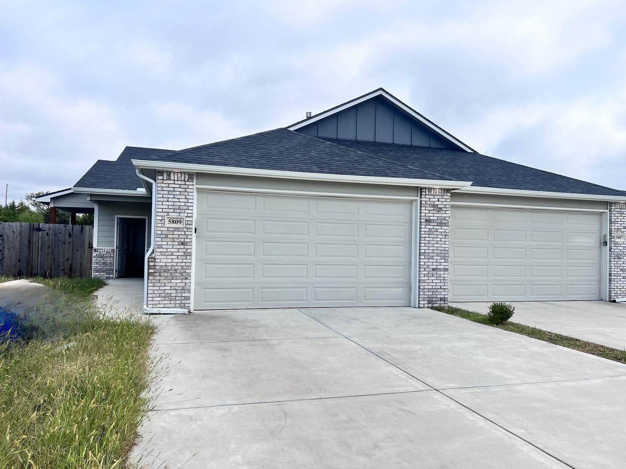 5807 Bristol - Photo 1