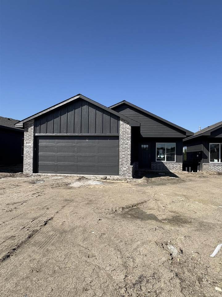 4831 Vassar Avenue - Photo 1