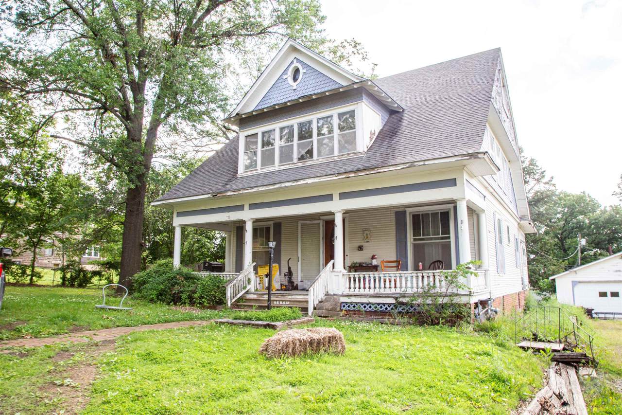 115 5th St - Photo 1