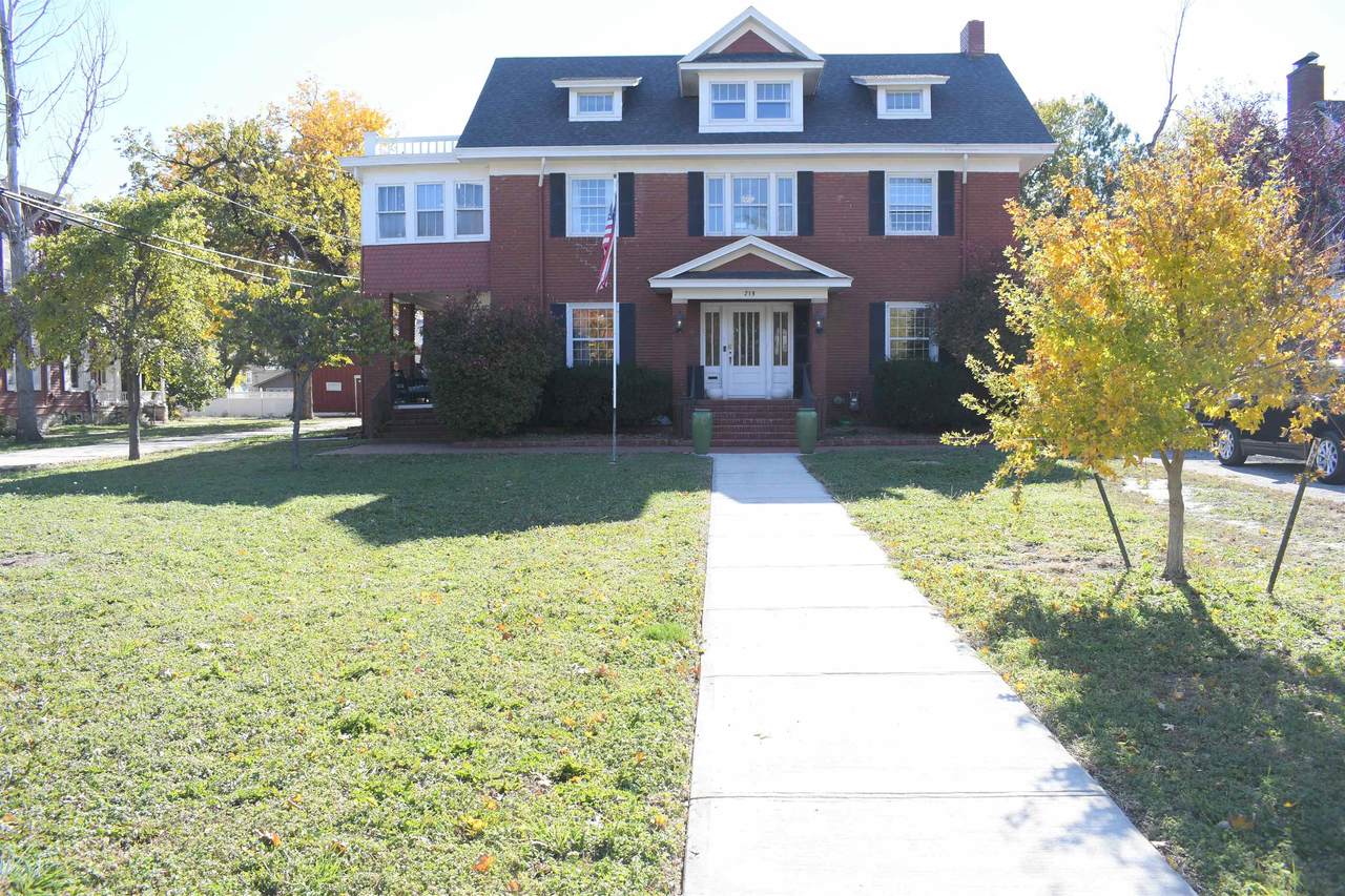 219 Prescott Ave - Photo 1