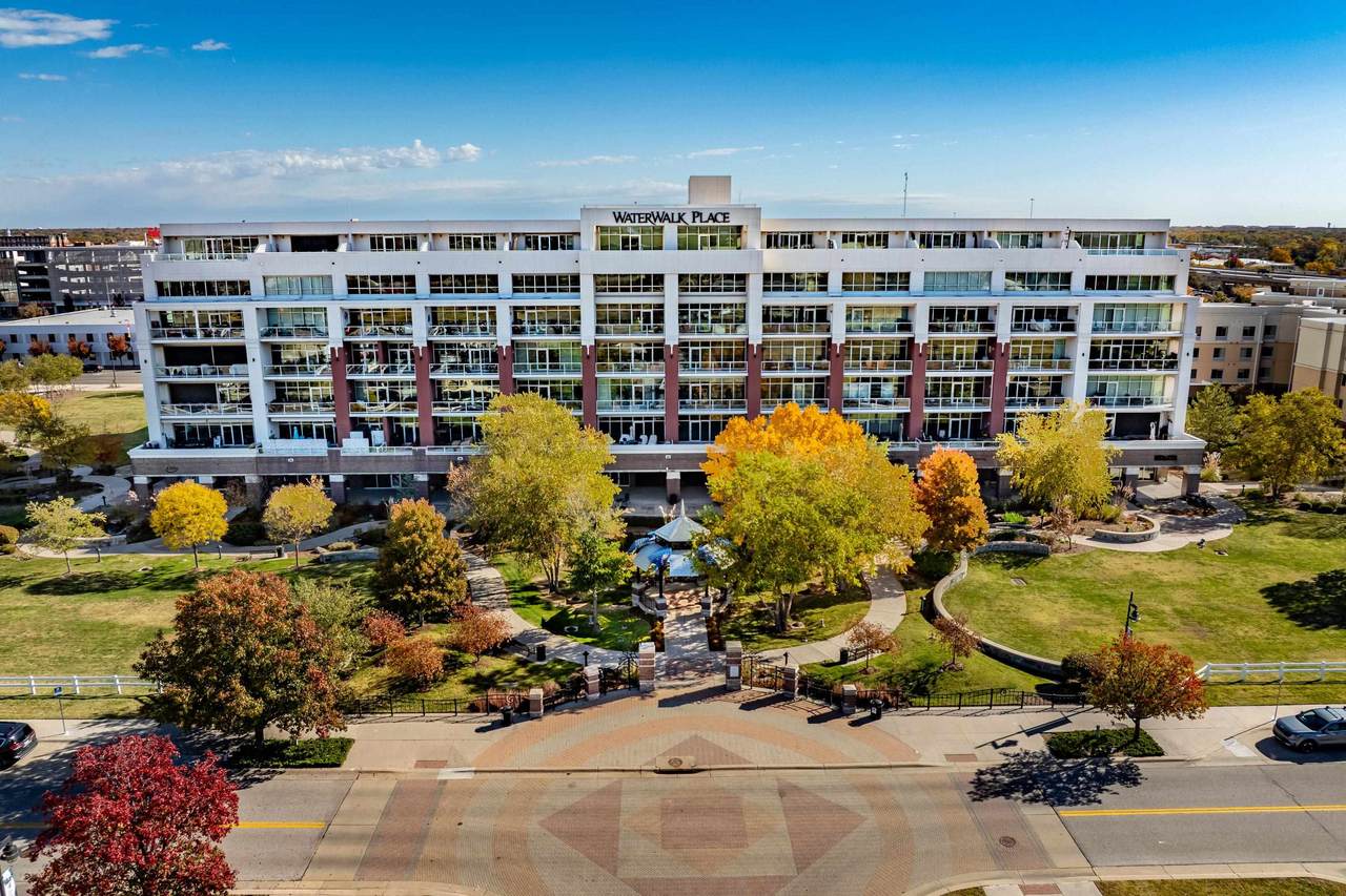 515 Main St Apt 203 - Photo 1