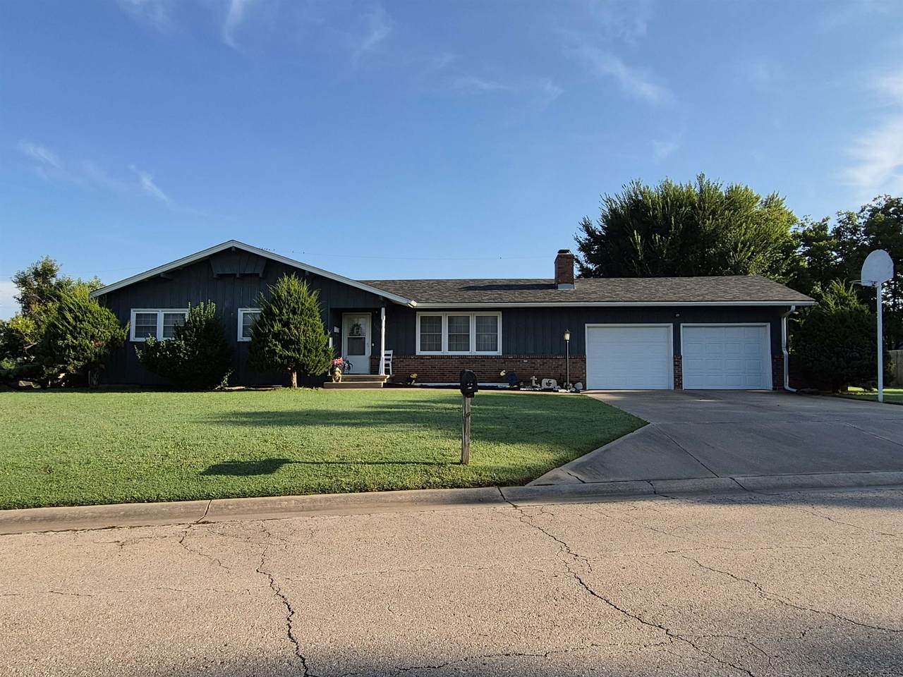 1620 Madison St - Photo 1