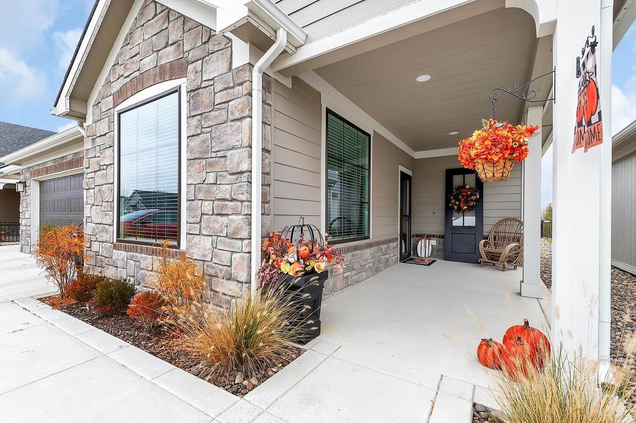 1434 Monument - Photo 1