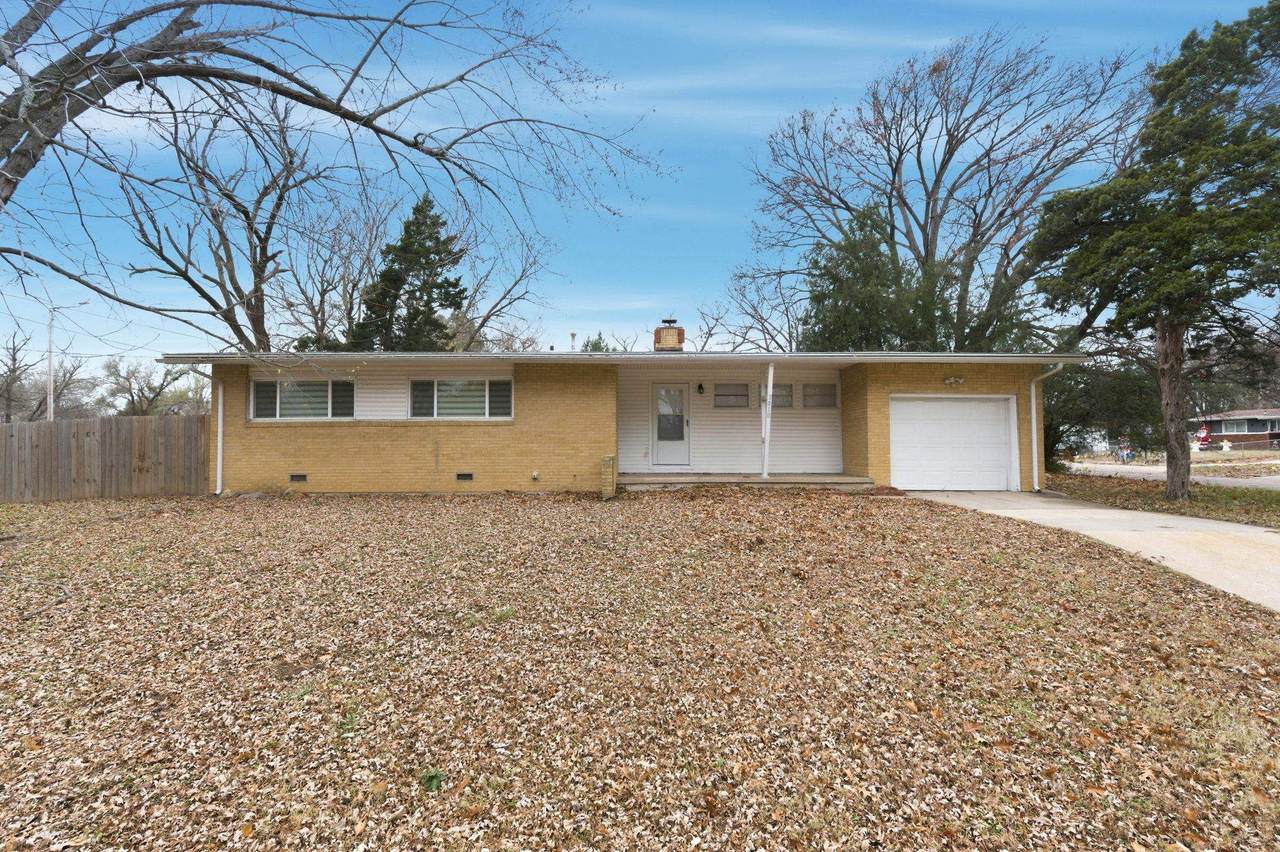 3810 Pawnee Ct - Photo 1