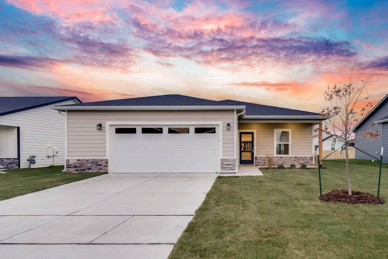 11669 Scarlett Ct - Photo 1