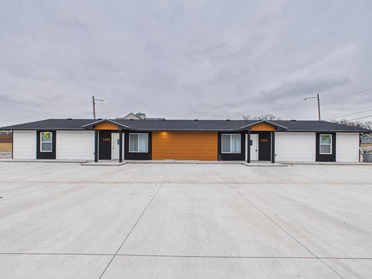 1352-1354 Chautauqua Ave - Photo 1