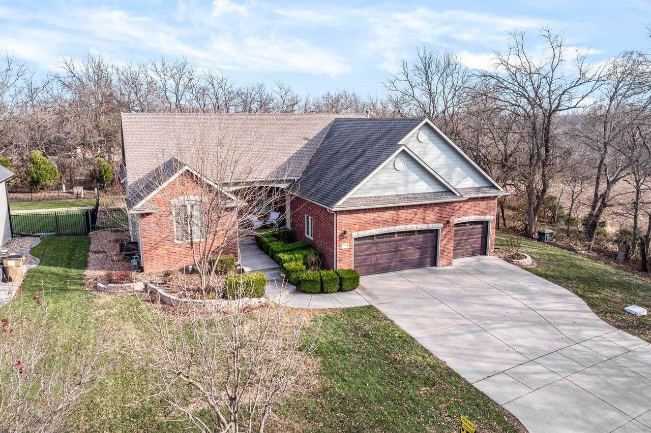 1748 Cascade Pt - Photo 1