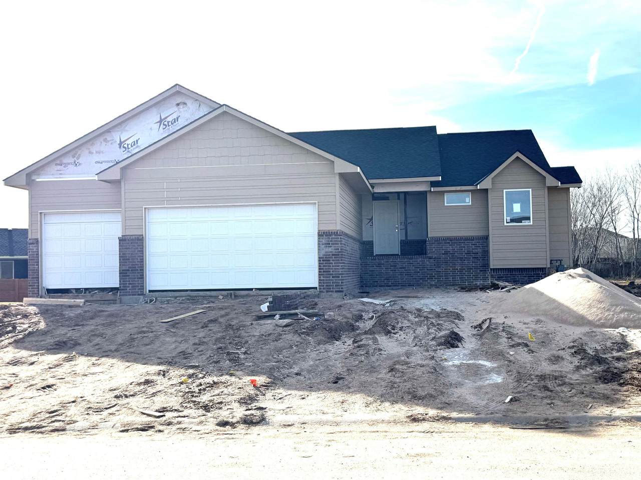 106 Poplar Ct - Photo 1