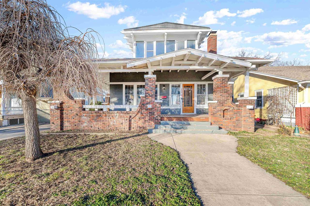 452 8th St - Photo 1