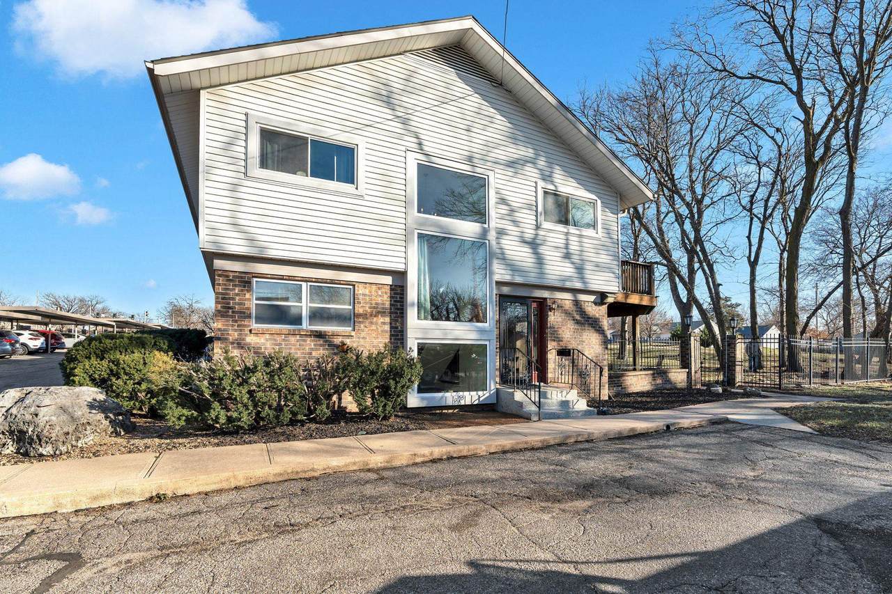 111 Summit - Photo 1