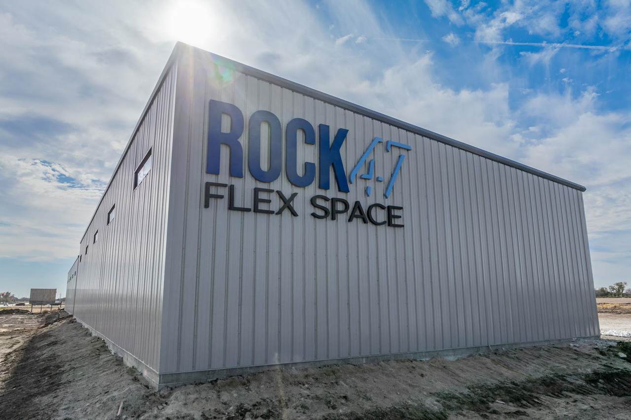 9125 47th St S - Photo 1