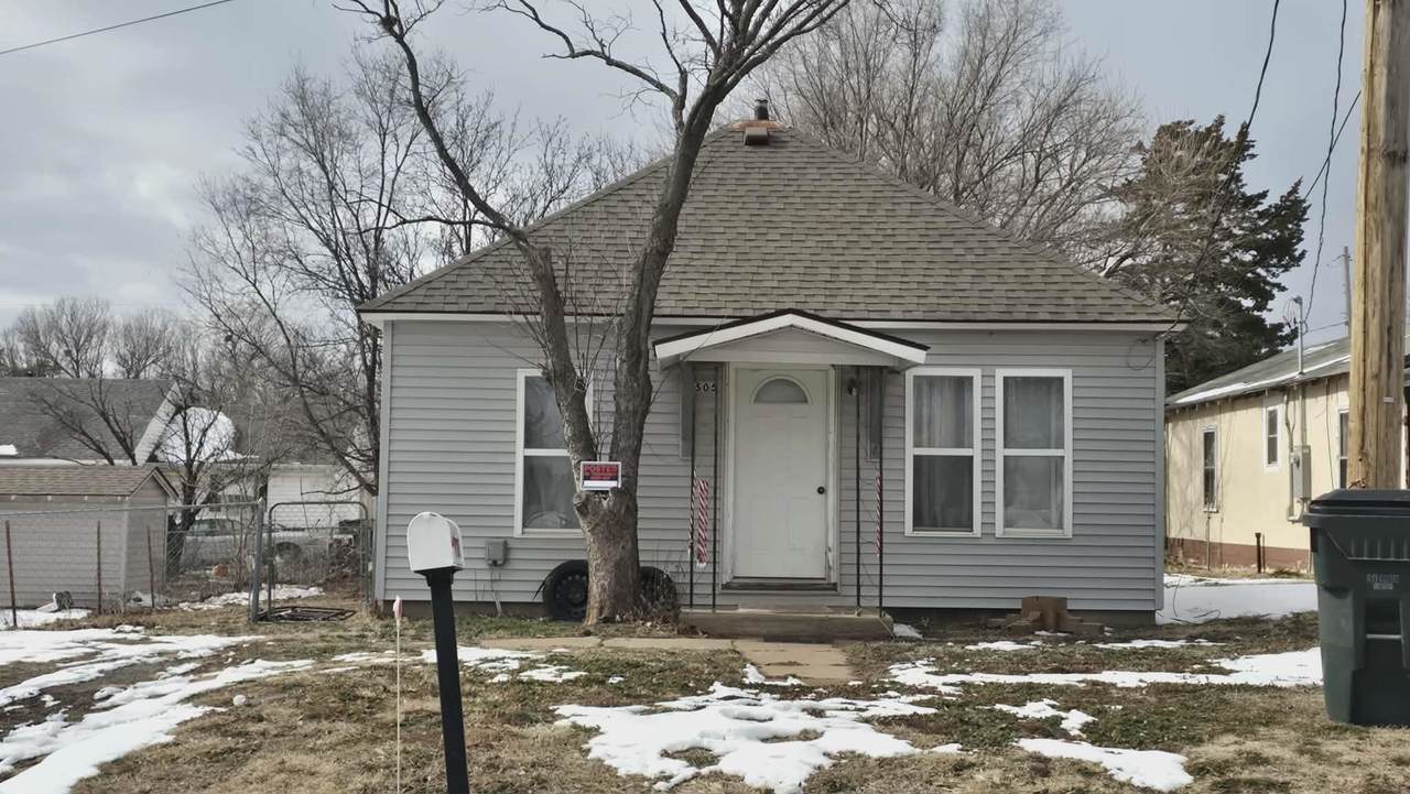 505 Adams St - Photo 1
