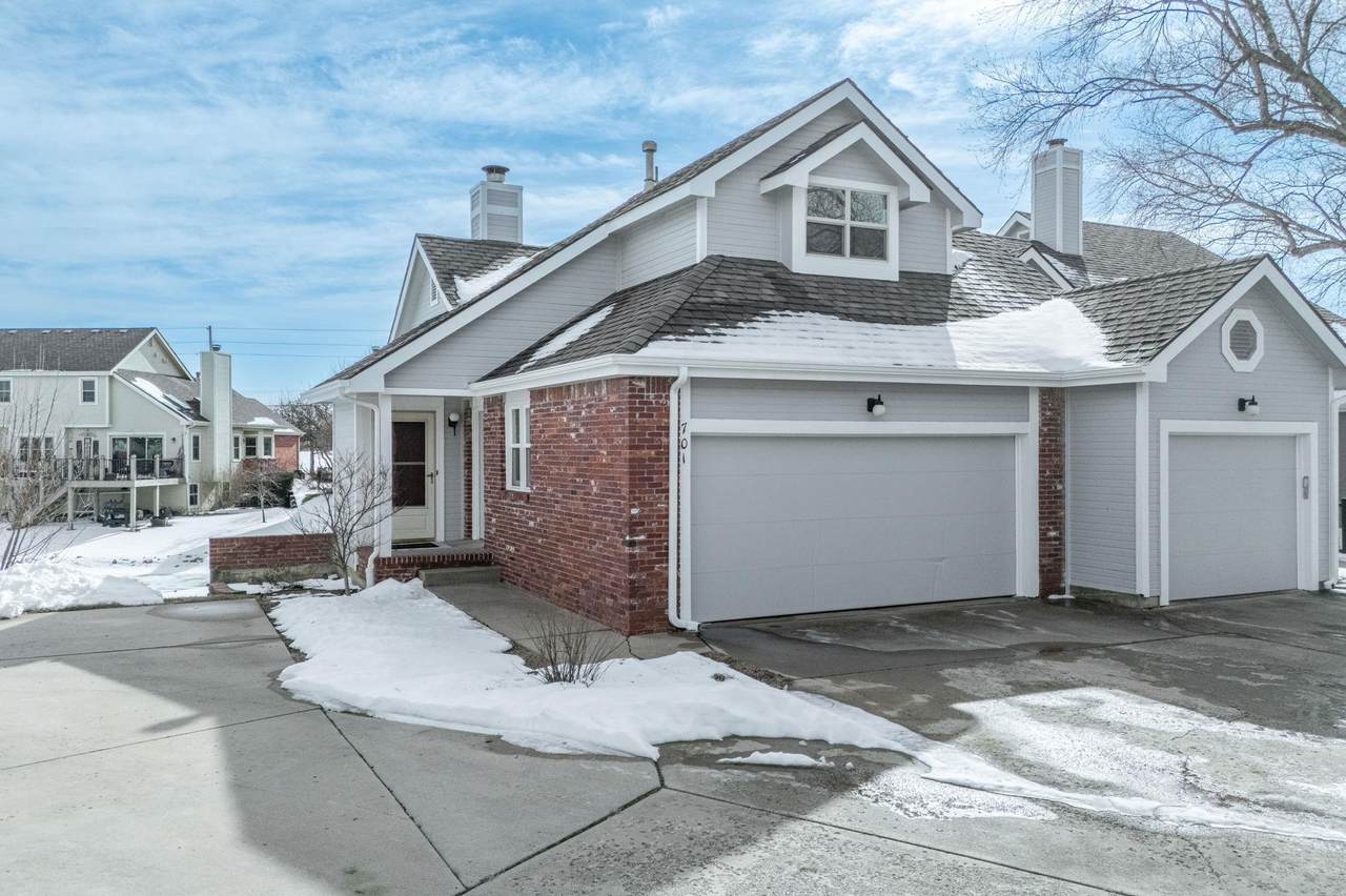 6510 29th St N Apt 701 - Photo 1