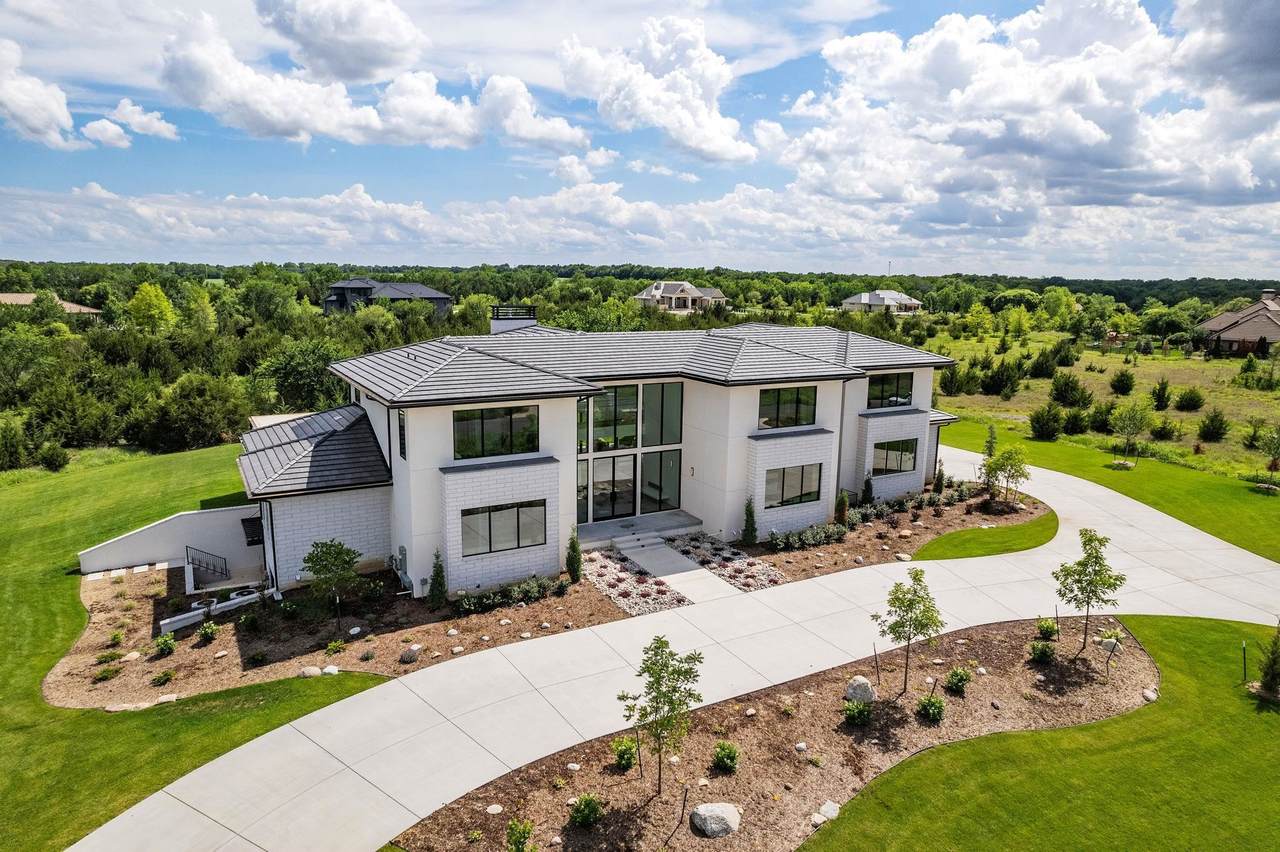 1307 Bluestem Ct - Photo 1