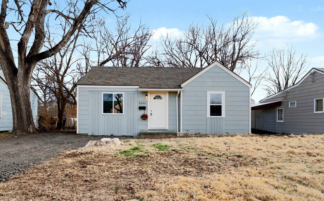 2046 Greenwood Ave - Photo 1