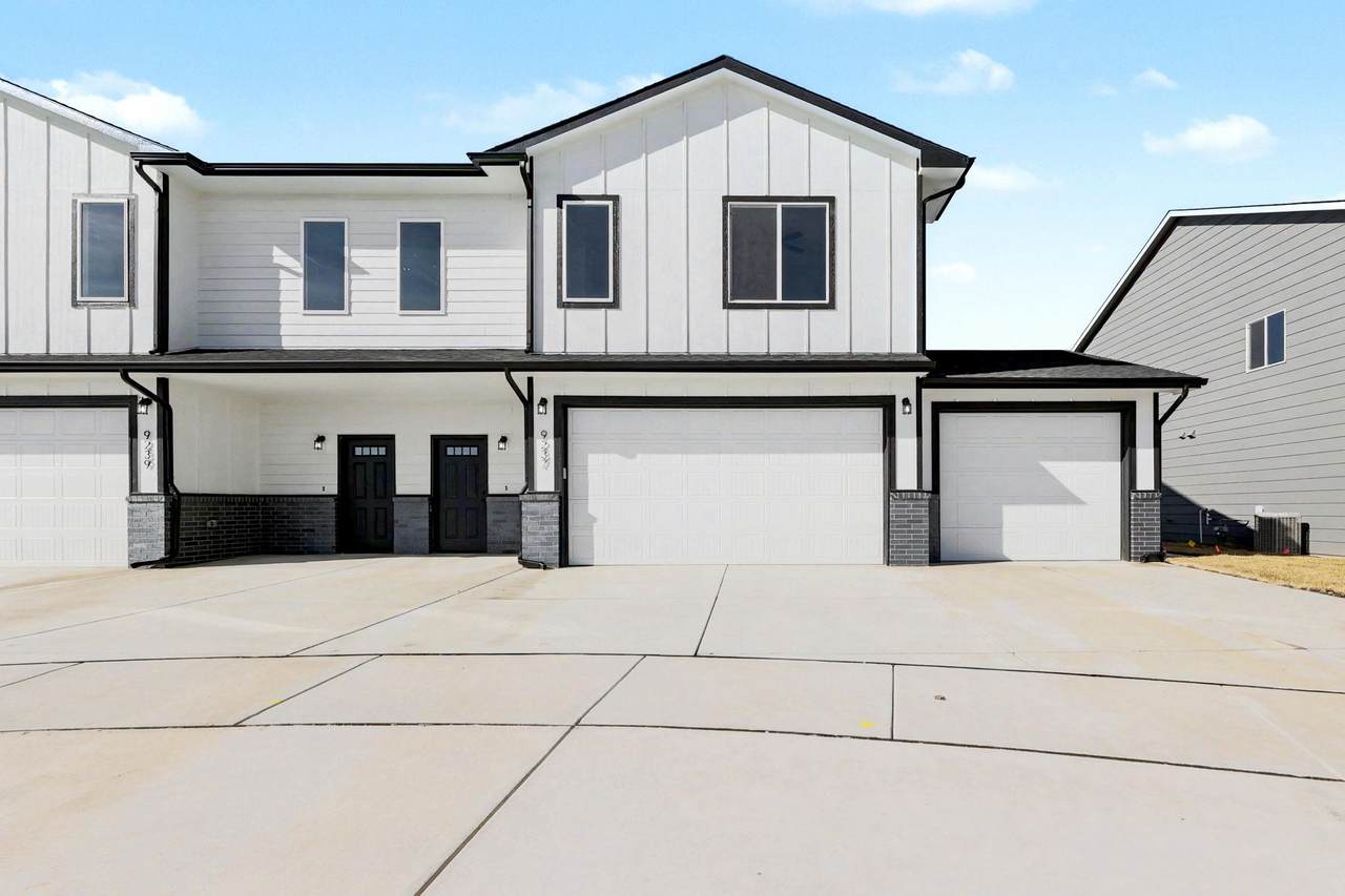 9237 Fox Pointe Ct - Photo 1