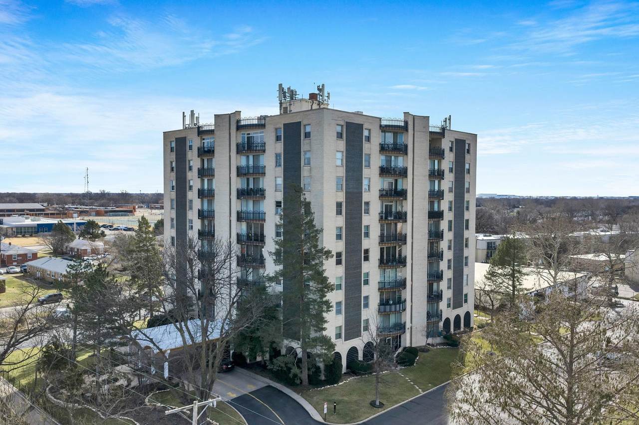 5051 Lincoln St - Photo 1