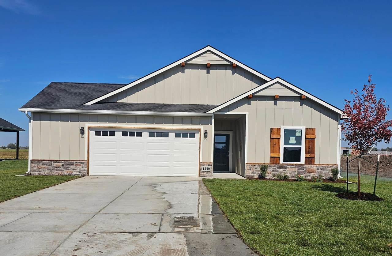 3022 Highridge St - Photo 1