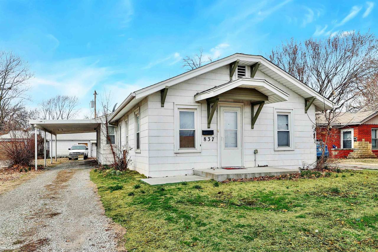 837 Oliver Ave - Photo 1