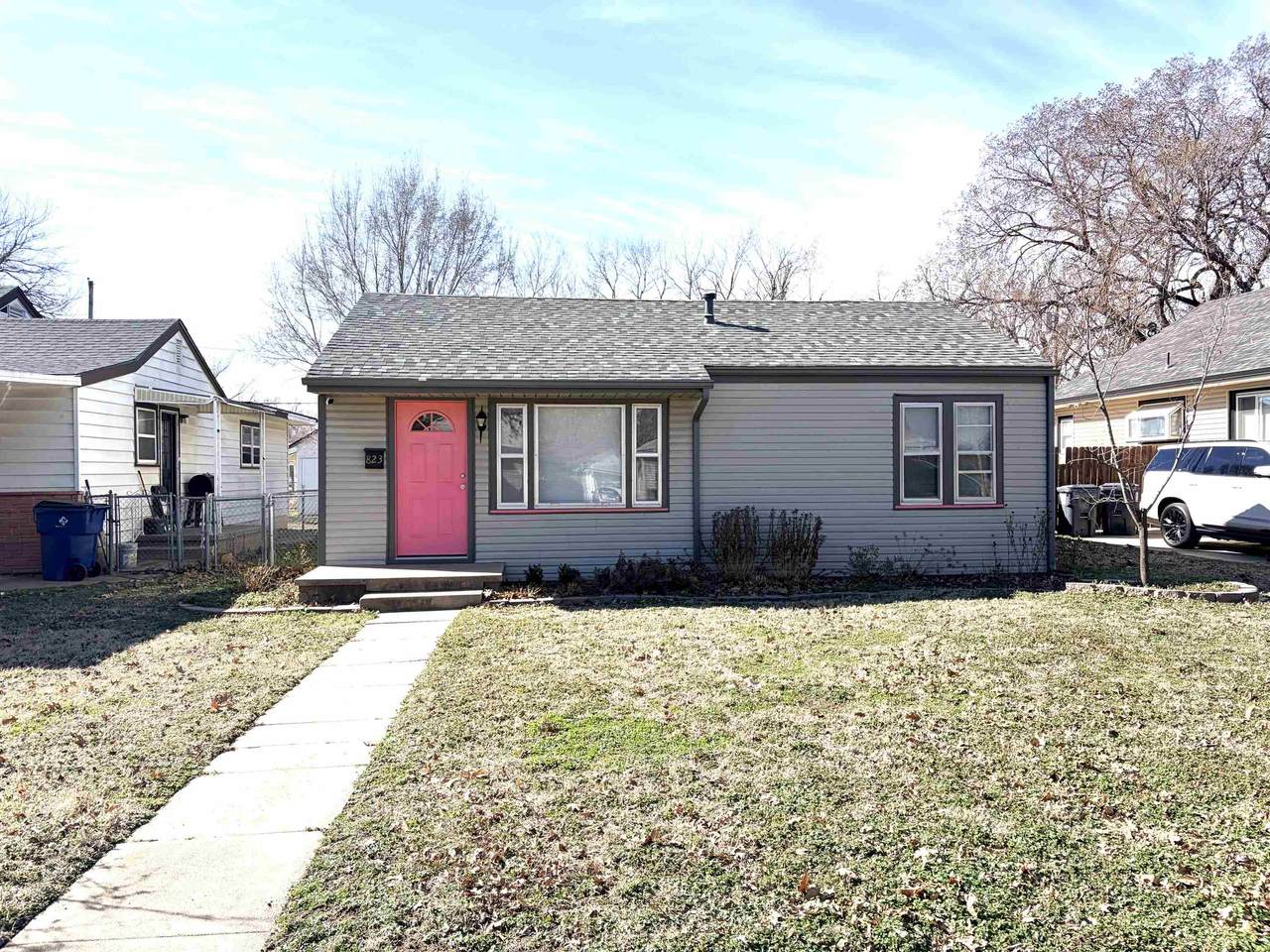 823 Erie St - Photo 1