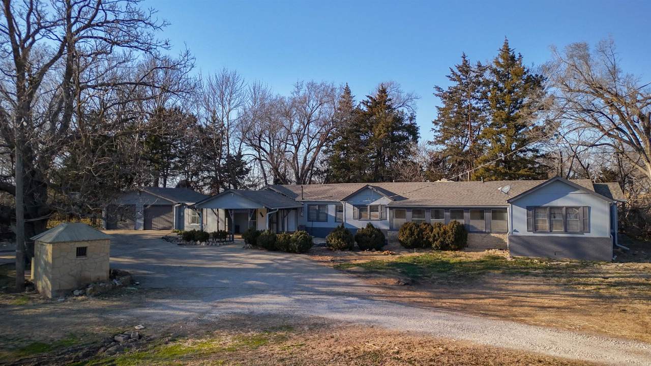 113 Country Club Rd - Photo 1