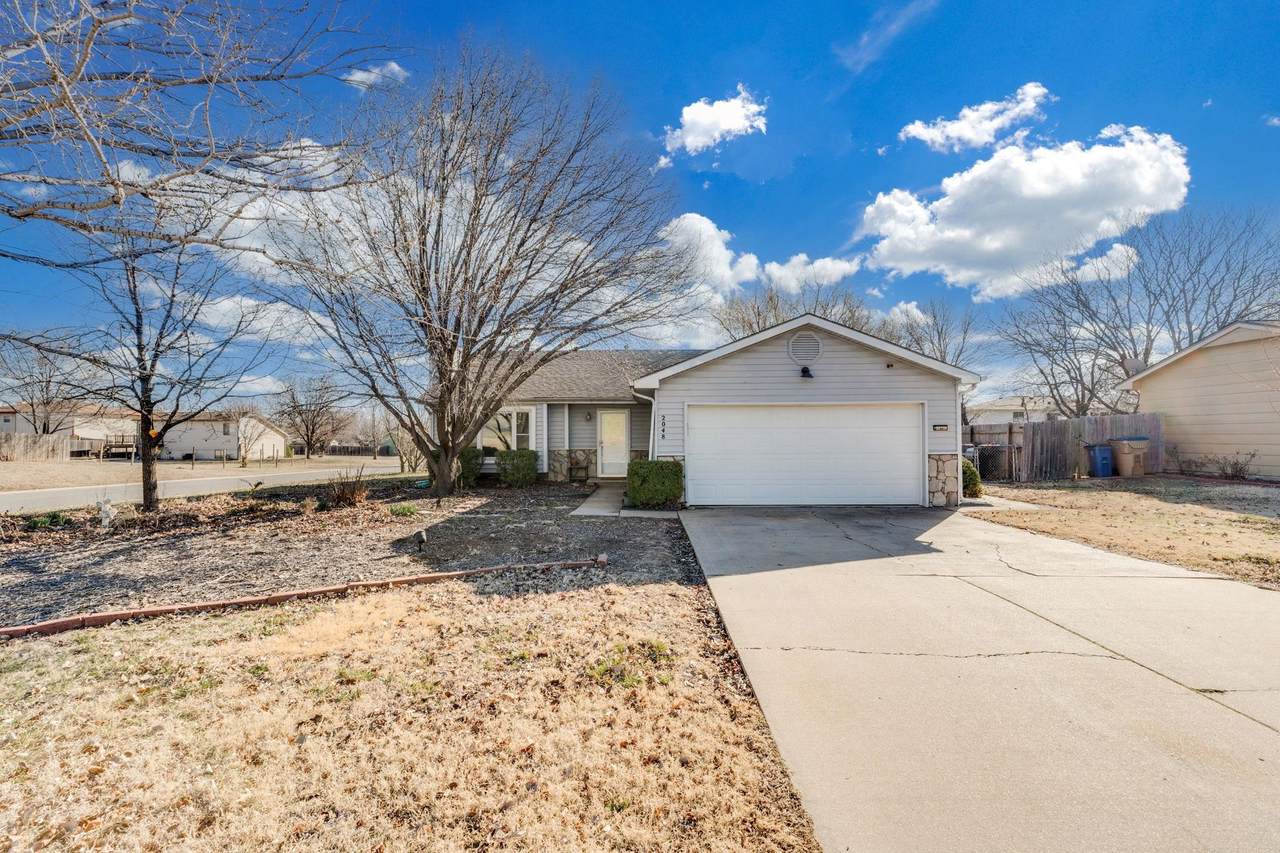 2048 Forest Park St - Photo 1