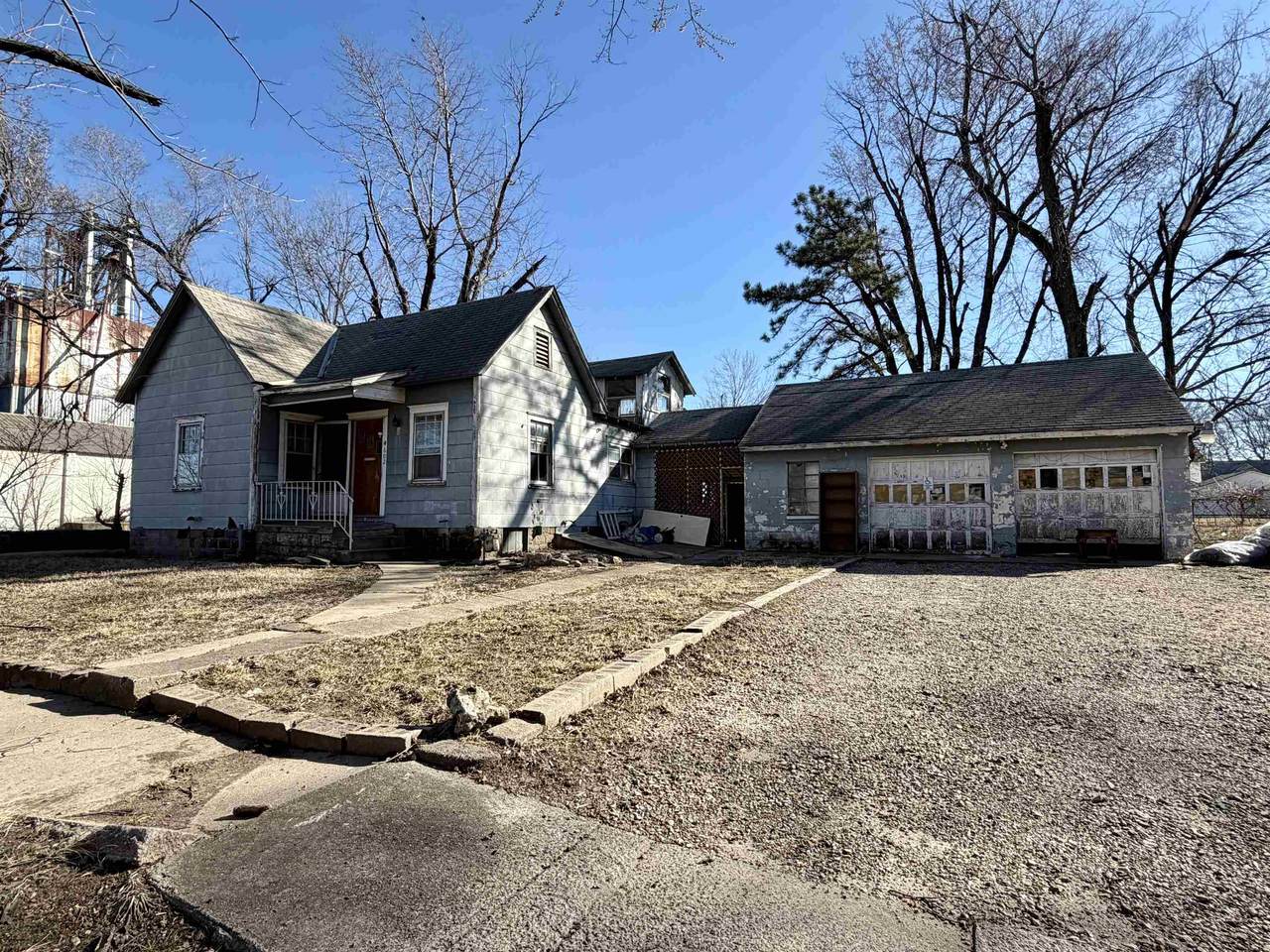 602 Menor - Photo 1