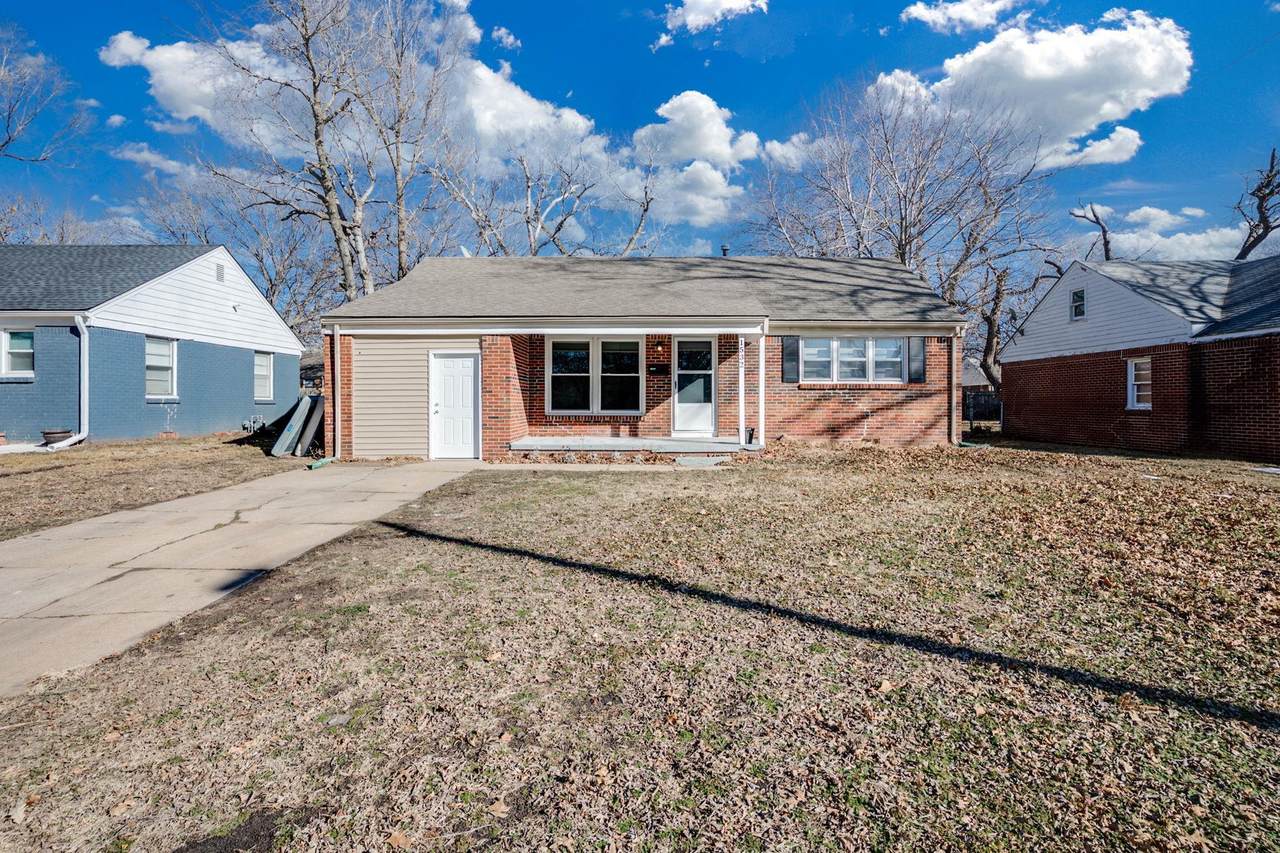 1532 Terrace Dr - Photo 1