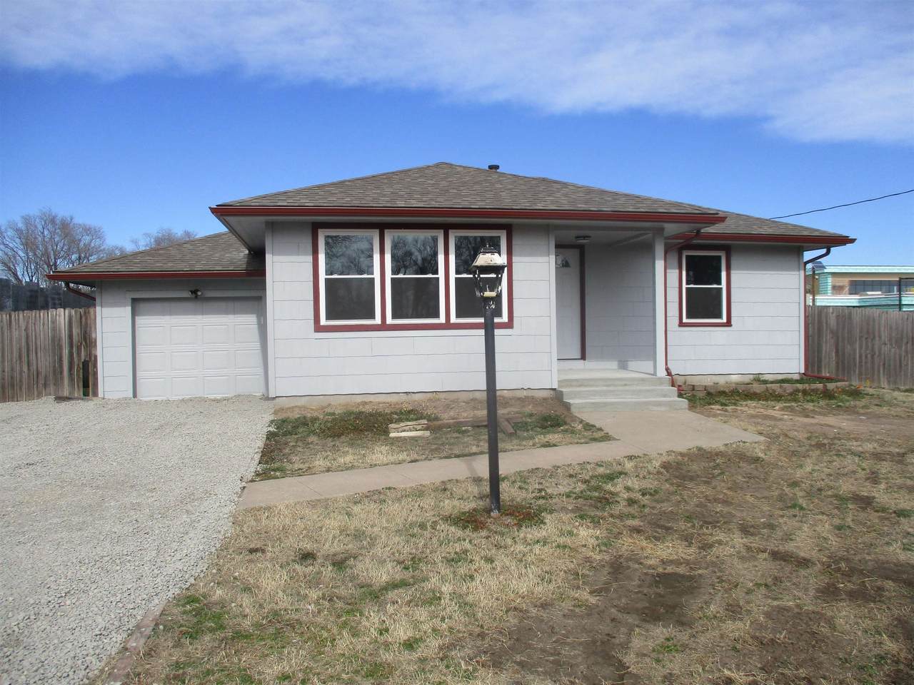 3206 Macarthur Rd - Photo 1