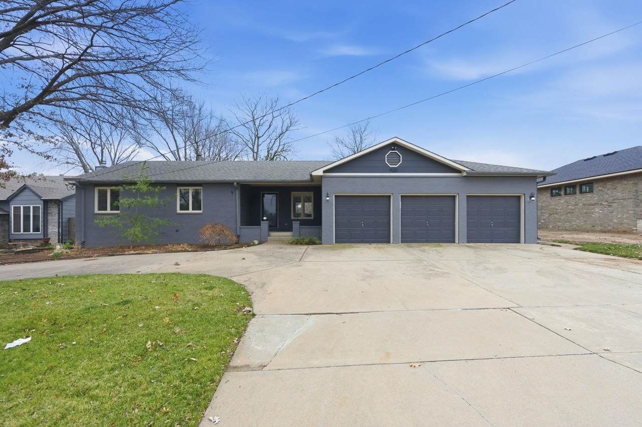 9221 Douglas Ave - Photo 1