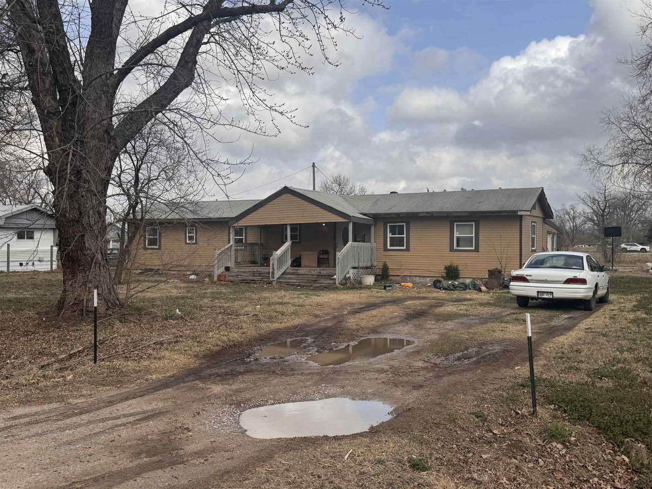 8126 Mead St - Photo 1