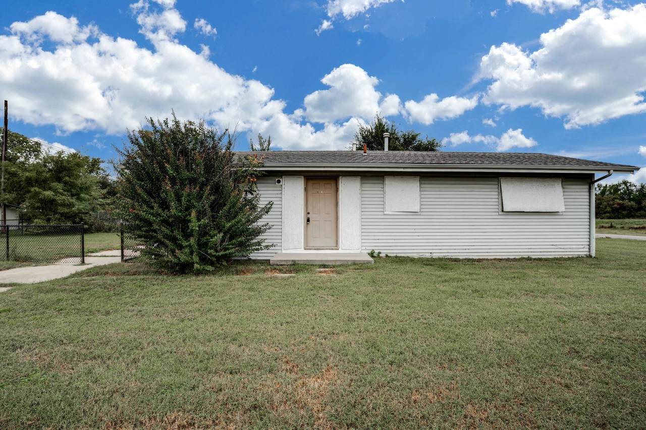 2236 53rd - Photo 1