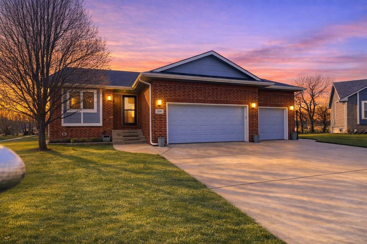 2530 Prescott Cir - Photo 1