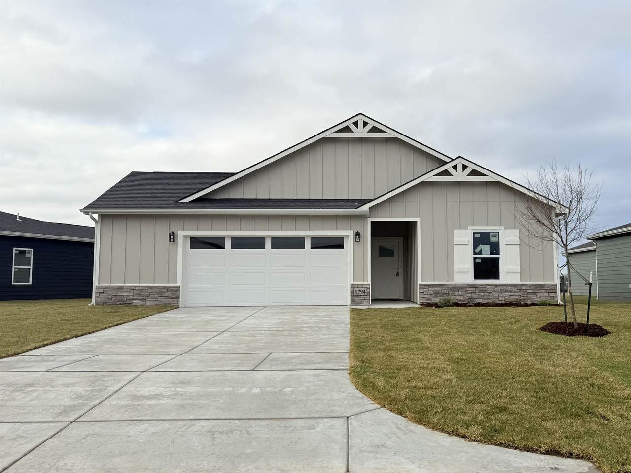 1794 Redbud Lane - Photo 1