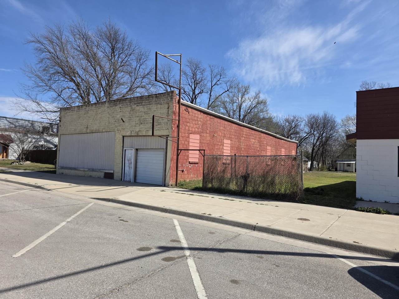 https://bt-photos.global.ssl.fastly.net/wichita/1280_boomver_1_670428-1.jpg