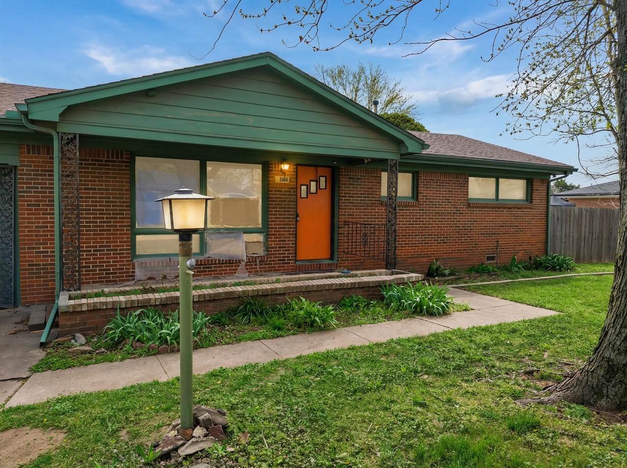 4700 Ida Ave - Photo 1