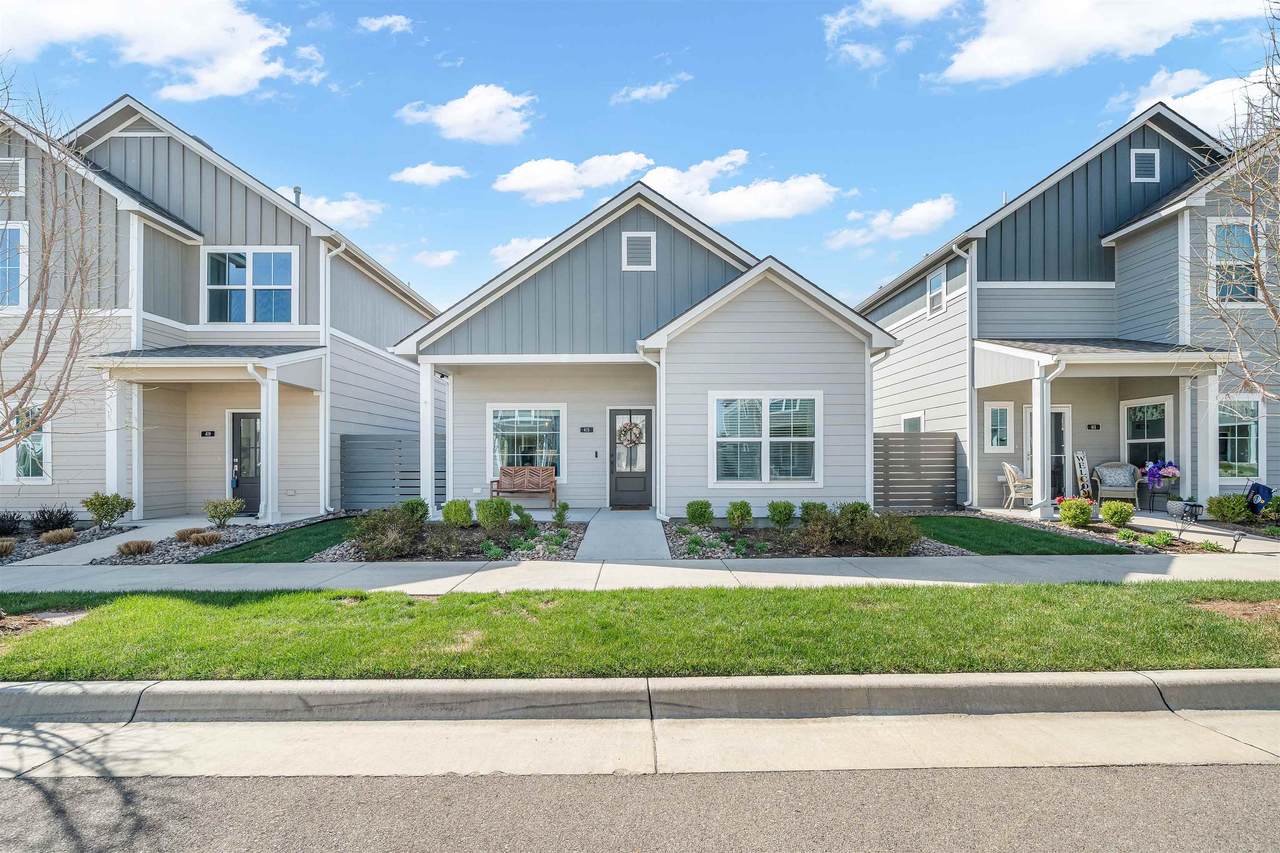 415 Park Pl - Photo 1