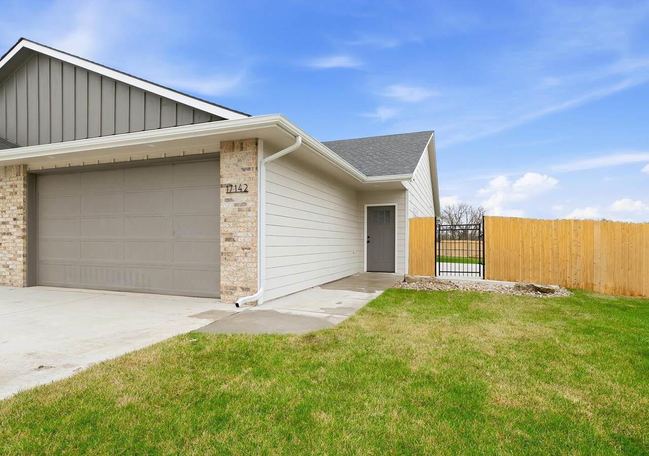 17142-44 Lawson Cir. - Photo 1