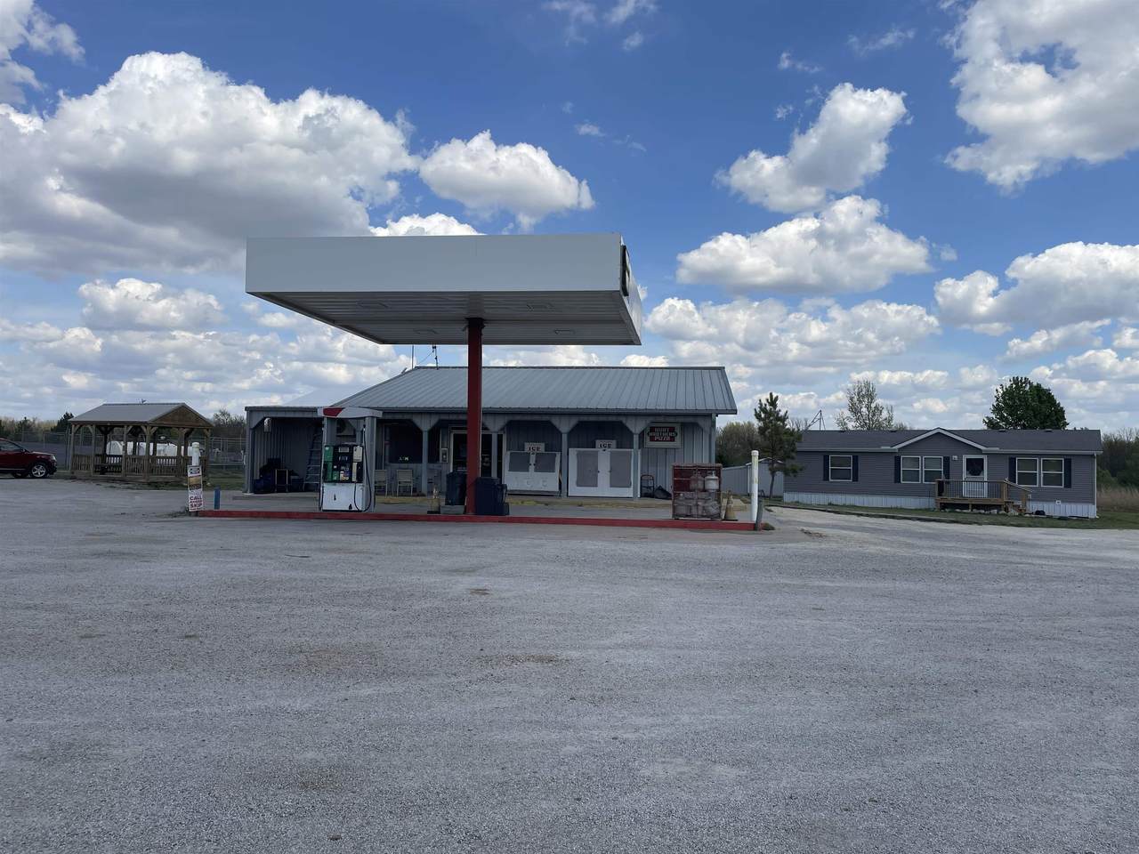 11928 141st Rd - Photo 1