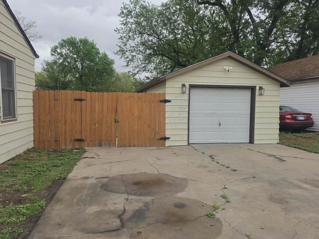 https://bt-photos.global.ssl.fastly.net/wichita/1280_boomver_1_671175-1.jpg