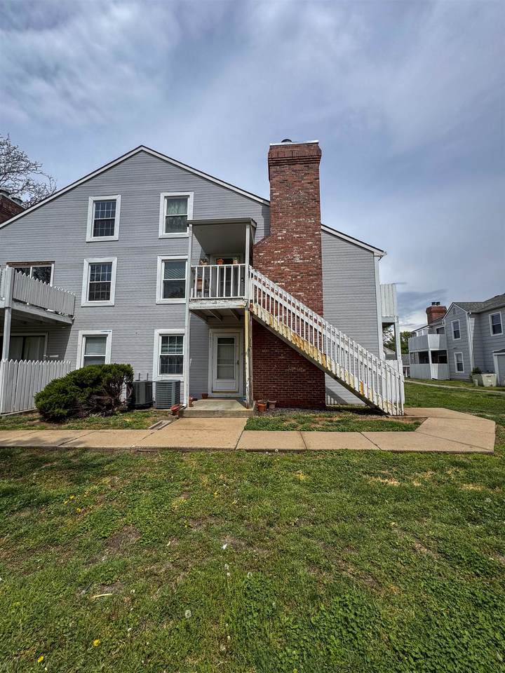 1717 Cypress St #1021 - Photo 1