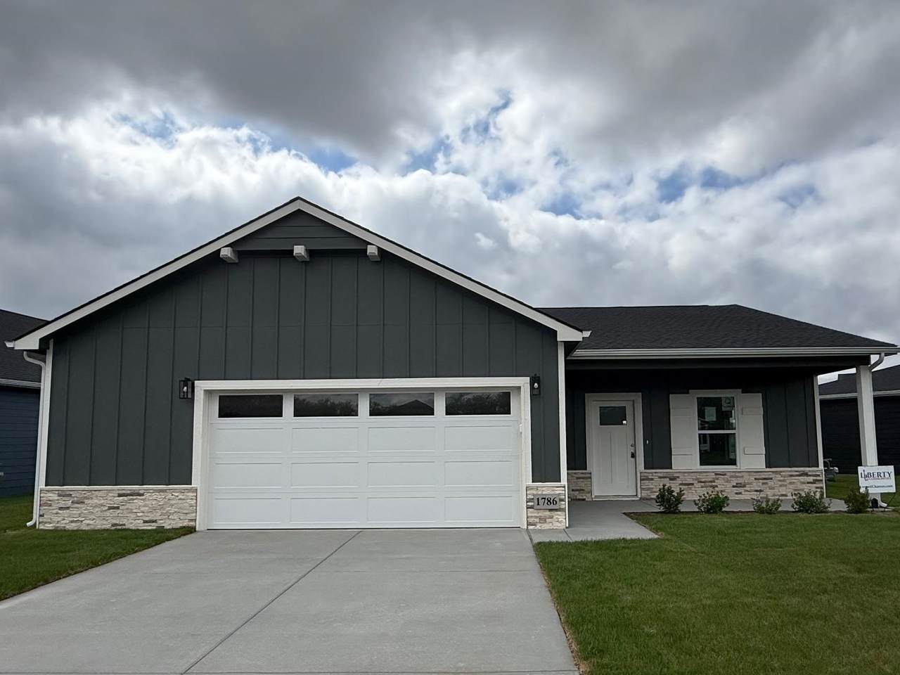 1786 Redbud Lane - Photo 1