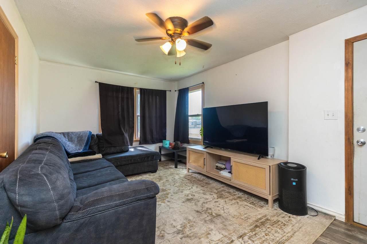 https://bt-photos.global.ssl.fastly.net/wichita/1280_boomver_1_671727-1.jpg