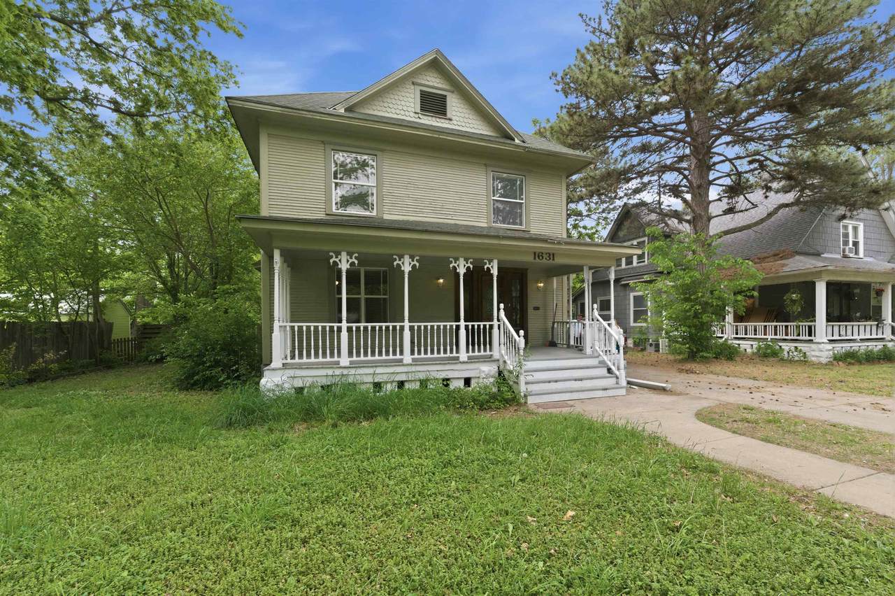 1631 Fairview - Photo 1