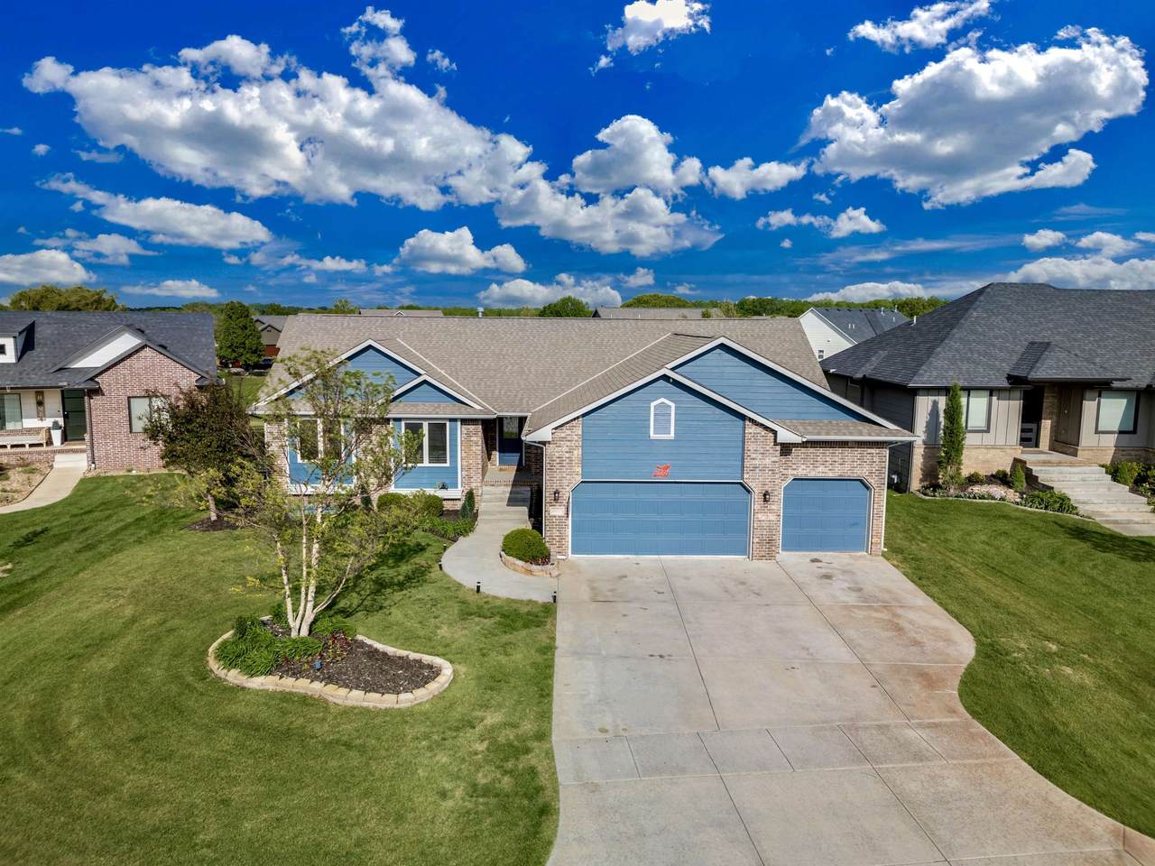 4835 Emerald - Photo 1